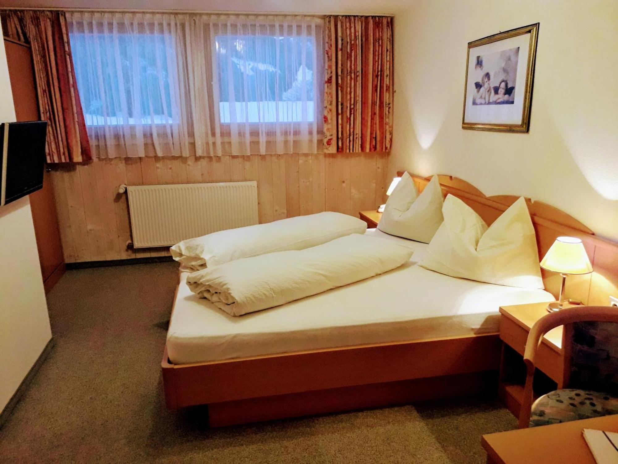 Bed and Breakfast Reschnerhof Resia Esterno foto