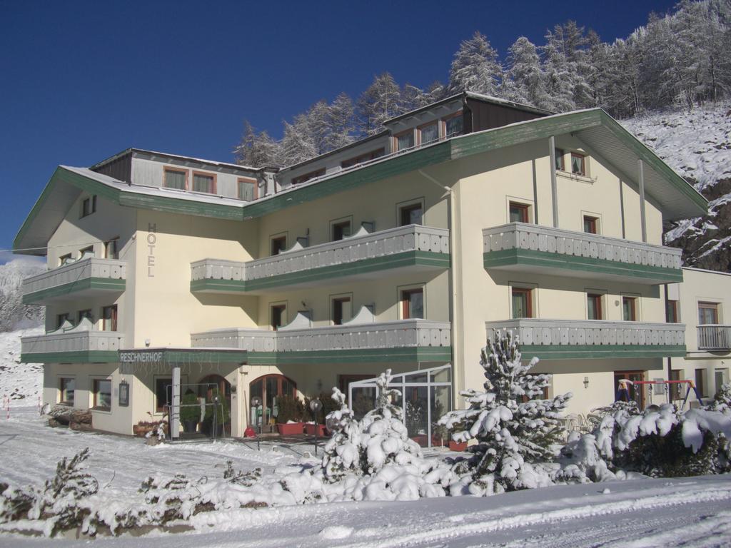 Bed and Breakfast Reschnerhof Resia Esterno foto