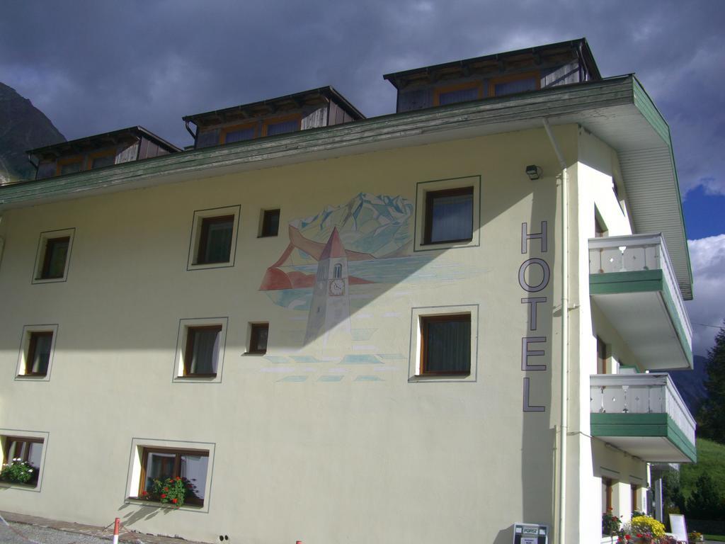 Bed and Breakfast Reschnerhof Resia Esterno foto