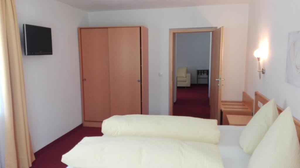 Bed and Breakfast Reschnerhof Resia Esterno foto