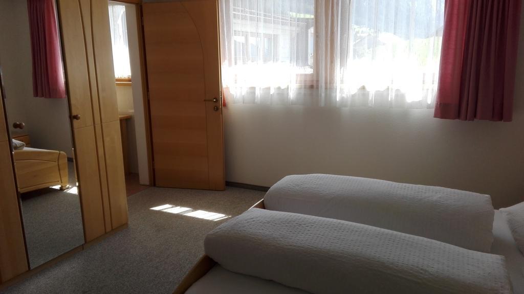 Bed and Breakfast Reschnerhof Resia Esterno foto