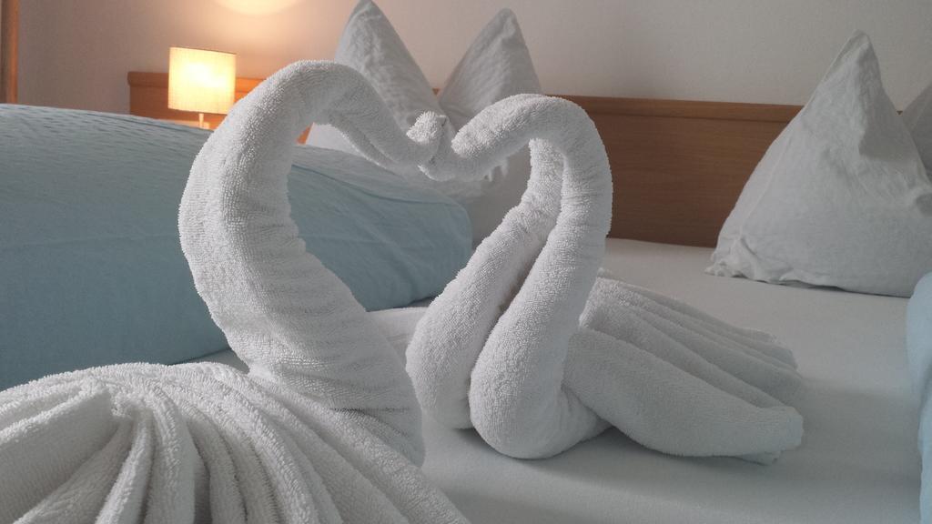 Bed and Breakfast Reschnerhof Resia Esterno foto