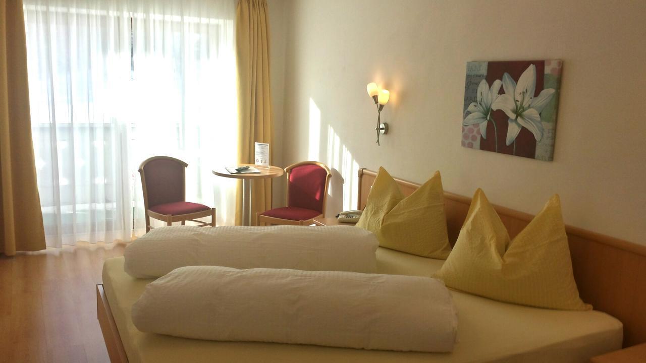 Bed and Breakfast Reschnerhof Resia Esterno foto