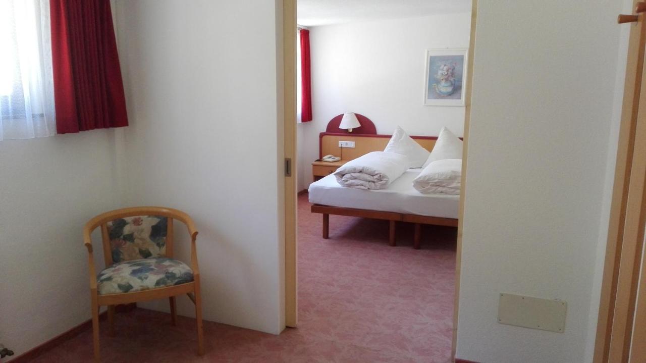 Bed and Breakfast Reschnerhof Resia Esterno foto